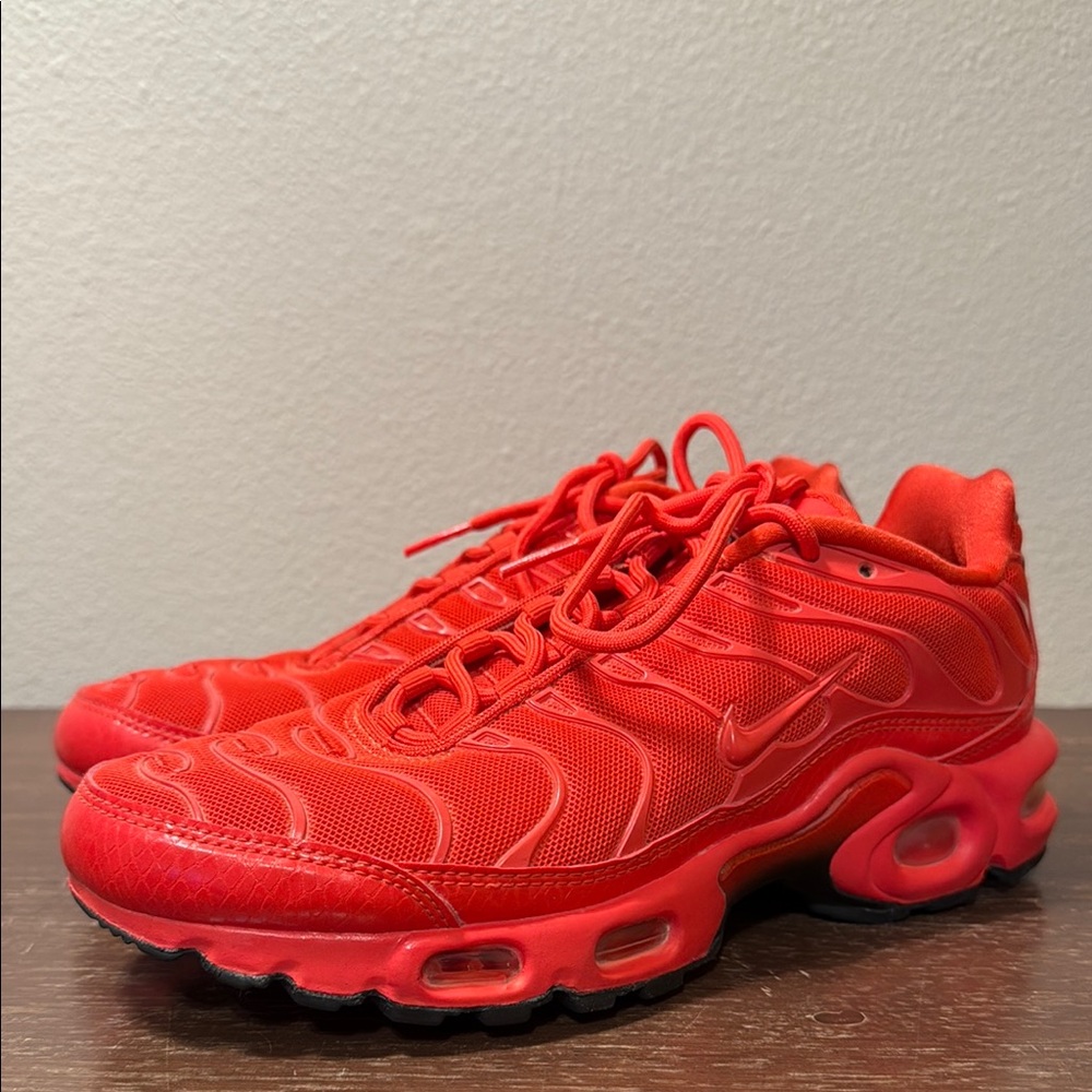 Nike Air Max Plus Light Crimson Women’s Shoes